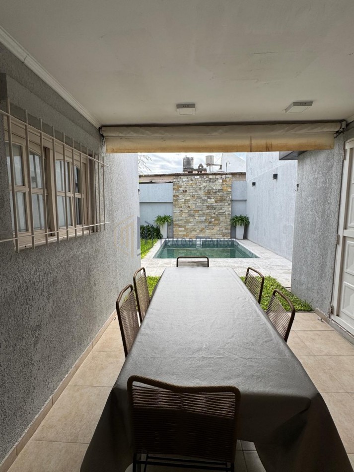 HERMOSA Y MODERNA CASA A POCAS CUADRAS DEL CENTRO!