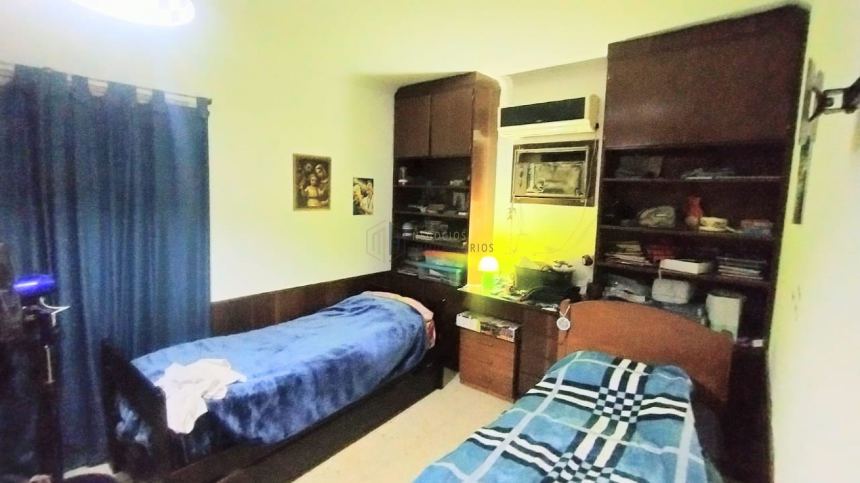 CASA MAS GALPON EN BARRIO ROMA