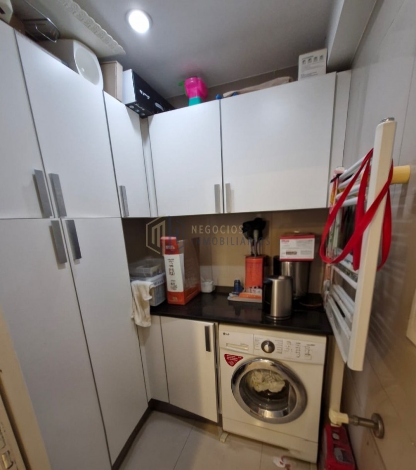 DEPARTAMENTO DE 2 DORMITORIOS Y COCHERA - ZONA CENTRO