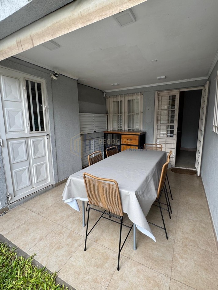 HERMOSA Y MODERNA CASA A POCAS CUADRAS DEL CENTRO!