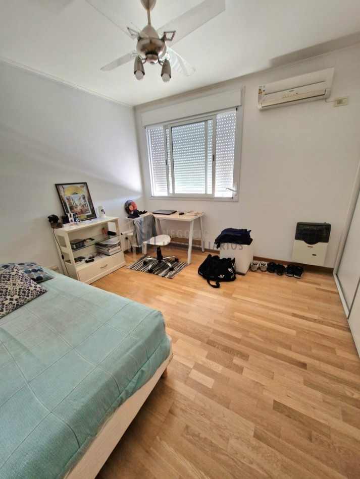 SEMIPISO DE CATEGORIA DE 3 DORMITORIOS Y COCHERA EN BARRIO CONSTITUYENTES