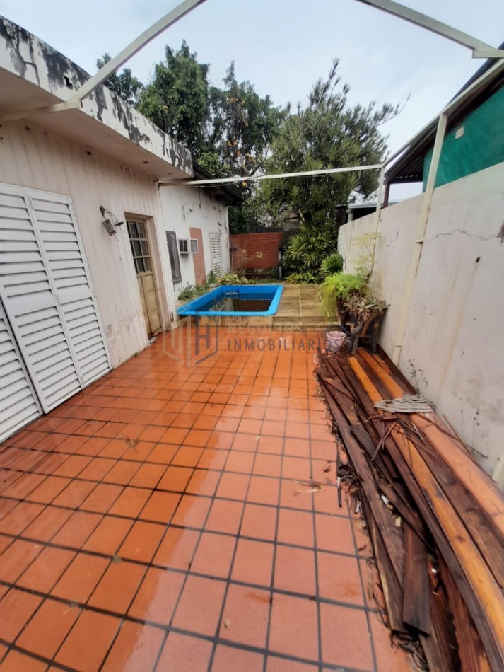 CASA DE 3 DORMITORIOS A 100M DE AV. J J PASO