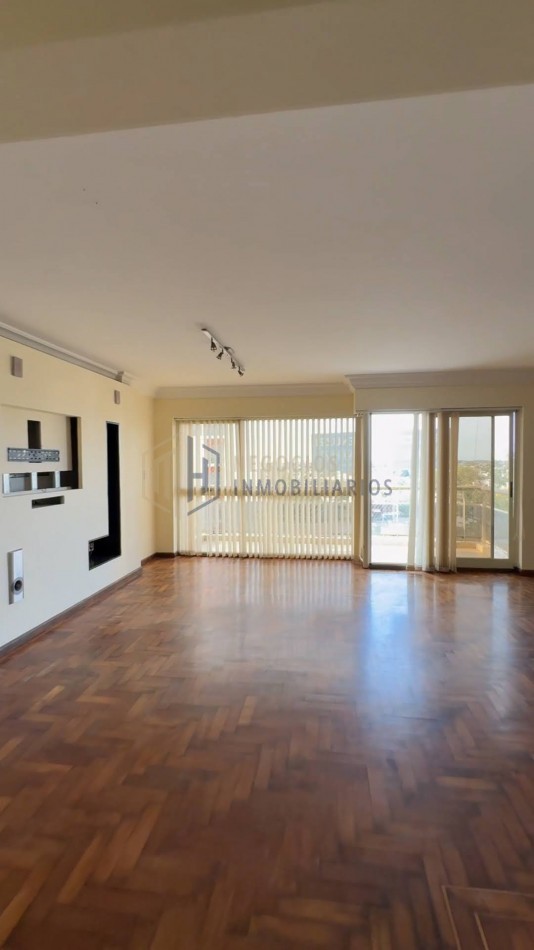 SEMIPISO DE 3 DORMITORIOS EN TORRE GALVEZ