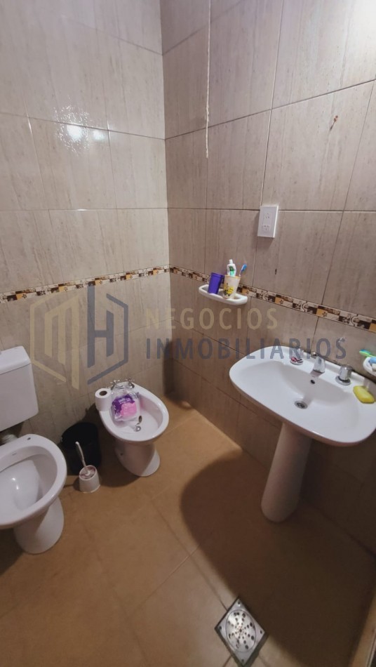 ¡2 CASAS EN UN MISMO LOTE - B° TRANSPORTE!