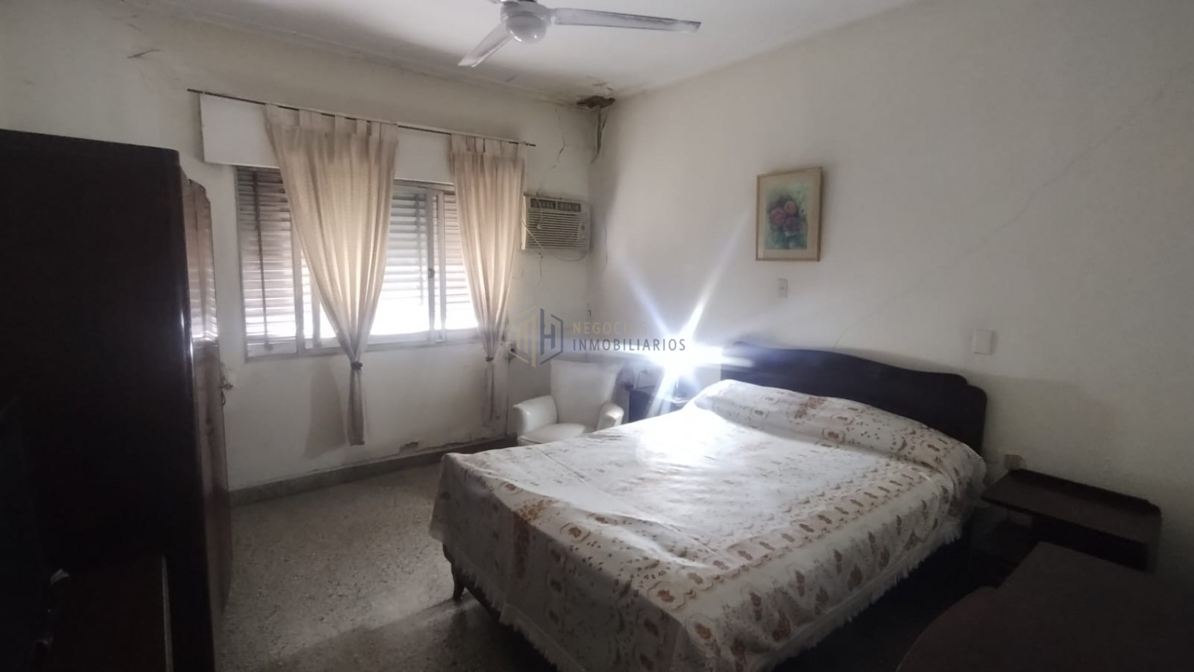 CASA A MODERNIZAR EN PLENO CANDIOTI SUR