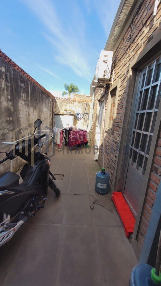 ¡2 CASAS EN UN MISMO LOTE - B° TRANSPORTE!