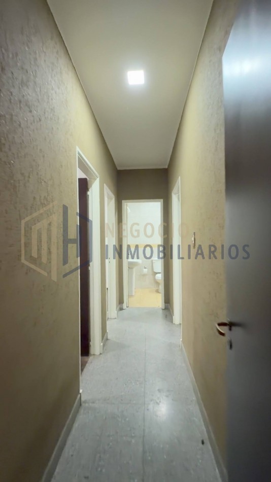 CASA DE 3 DORMITORIOS A METROS DE AV LOPEZ Y PLANES