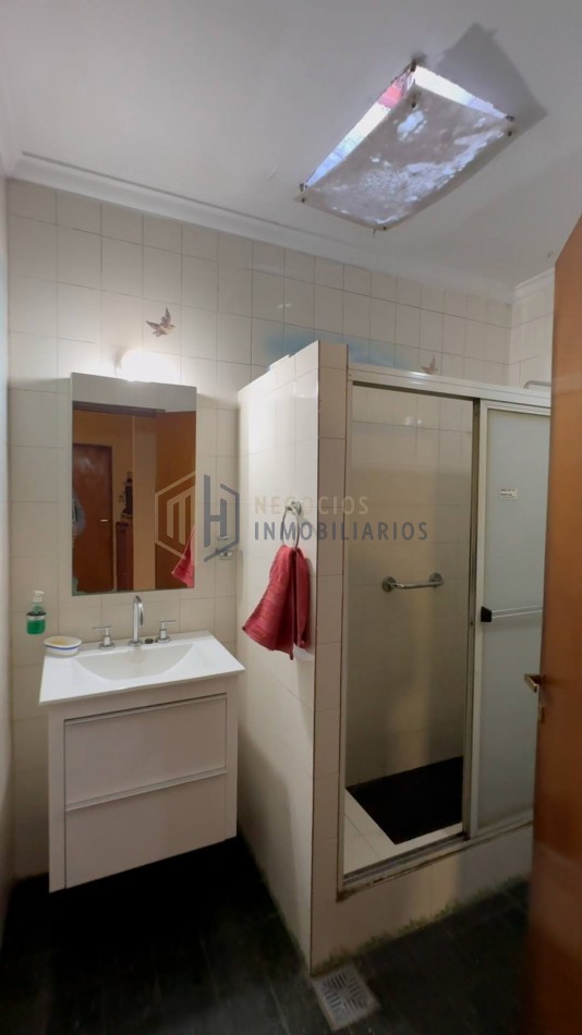 CASA 2/3 DORMITORIOS A POCOS M. DE AV. FREYRE