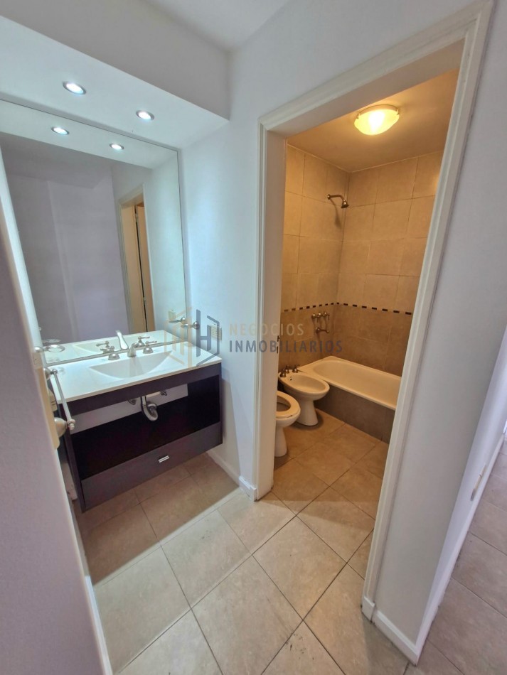 DEPARTAMENTO DE 2 DORMITORIOS Y COCHERA EN BARRIO CENTRO SUR