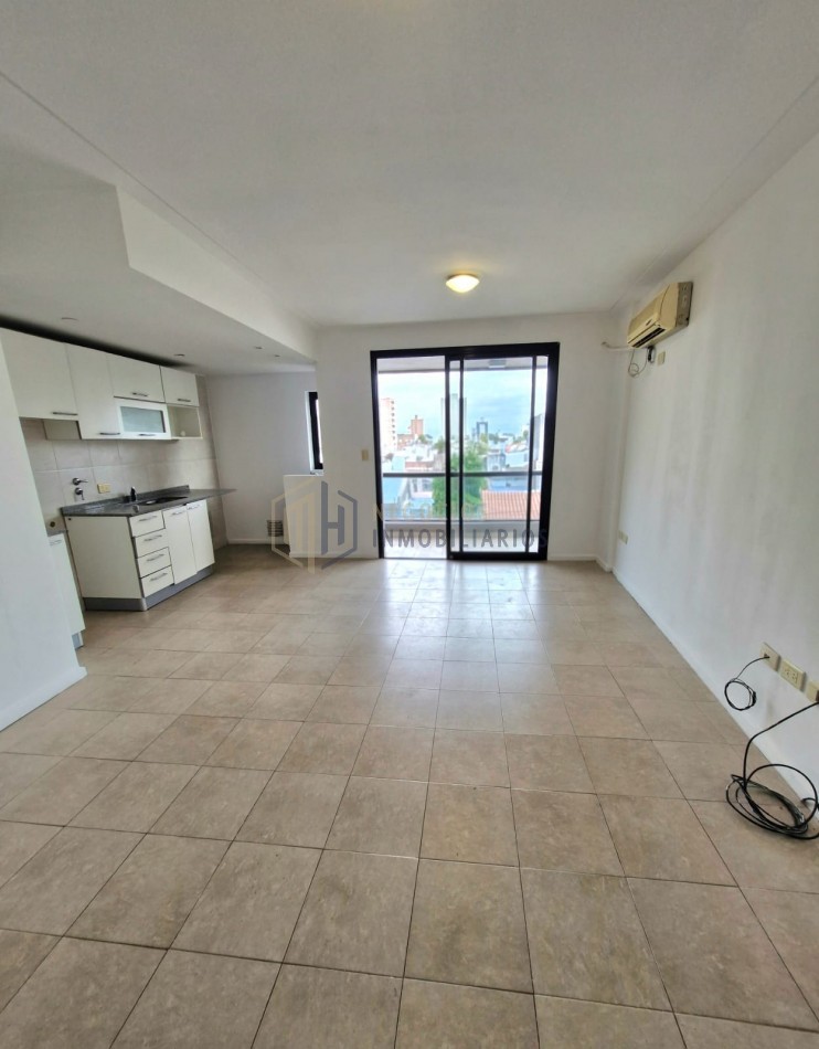 DEPARTAMENTO DE 2 DORMITORIOS Y COCHERA EN BARRIO CENTRO SUR