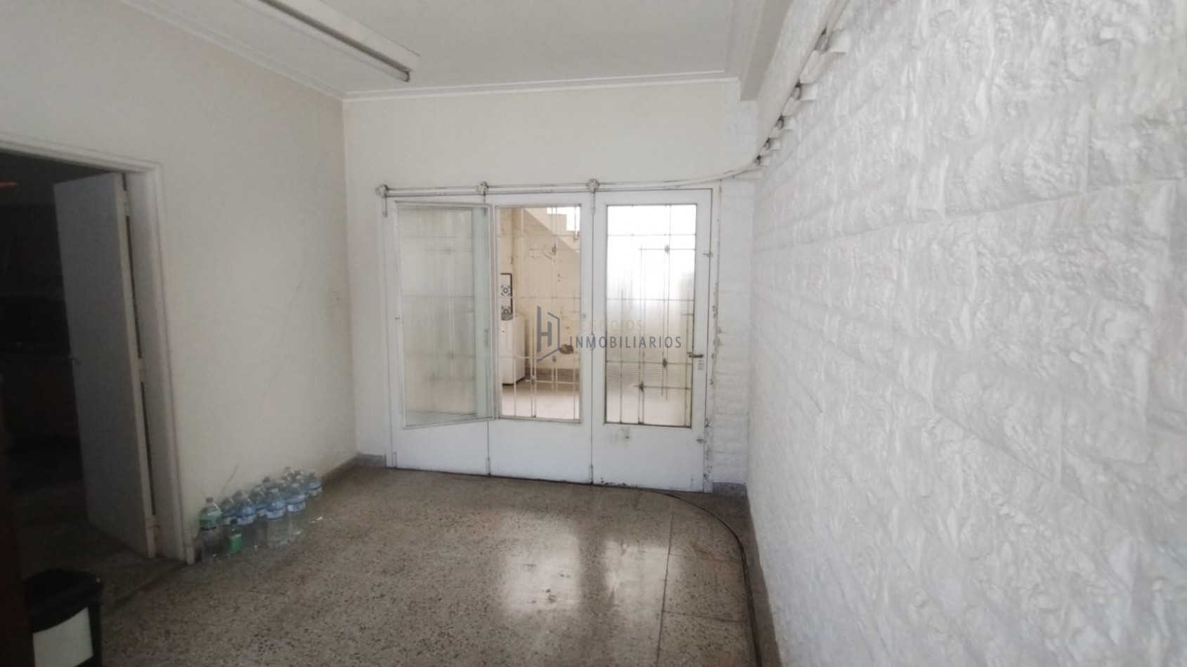 CASA A MODERNIZAR EN PLENO CANDIOTI SUR
