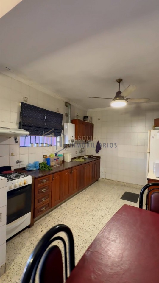 CASA 2/3 DORMITORIOS A POCOS M. DE AV. FREYRE