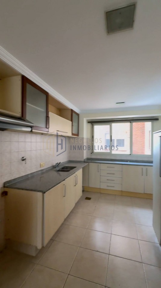 SEMIPISO DE 3 DORMITORIOS EN TORRE GALVEZ