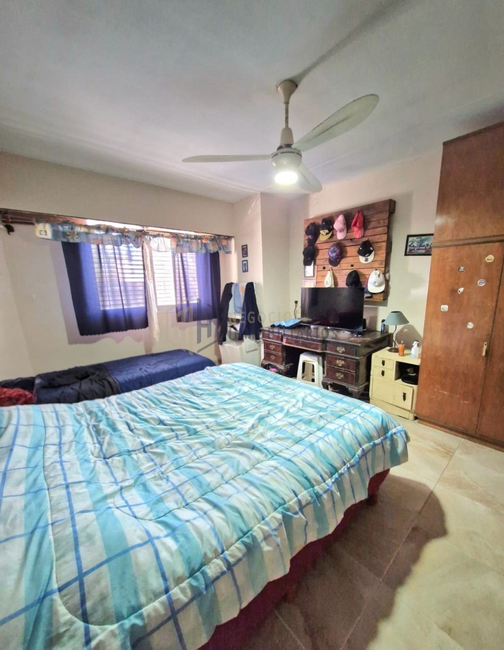 CASA AMPLIA EN BARRIO 7 JEFES