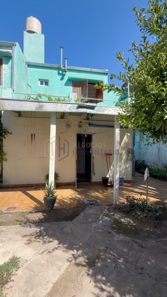 CASA A METROS DEL PARQUE FEDERAL