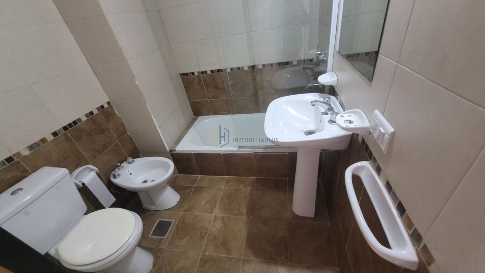 HERMOSO DEPARTAMENTO EN BARRIO CONSTITUYENTES