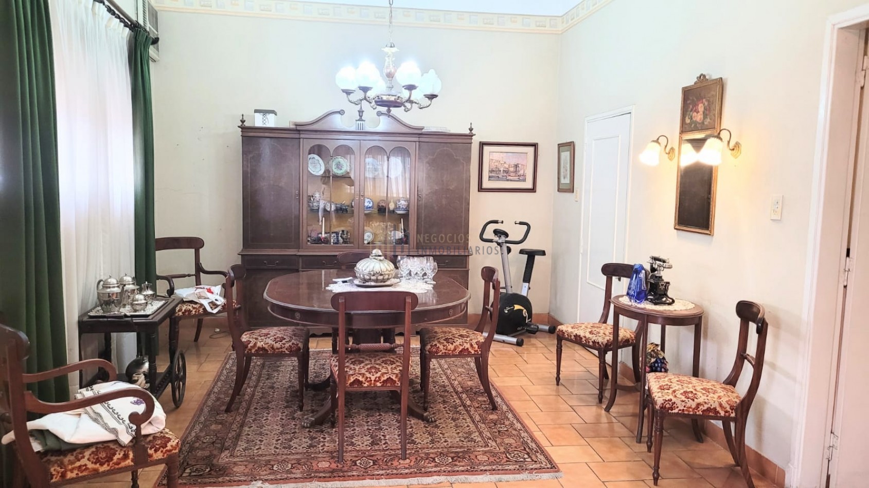 CASA SOBRE AV GRAL LOPEZ