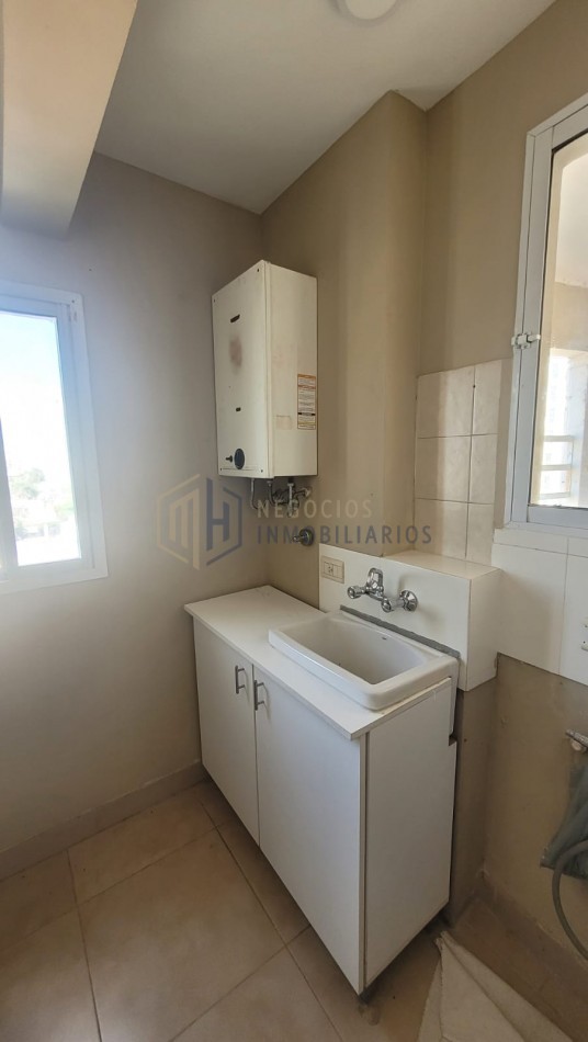 HERMOSO DEPARTAMENTO EN BARRIO CONSTITUYENTES