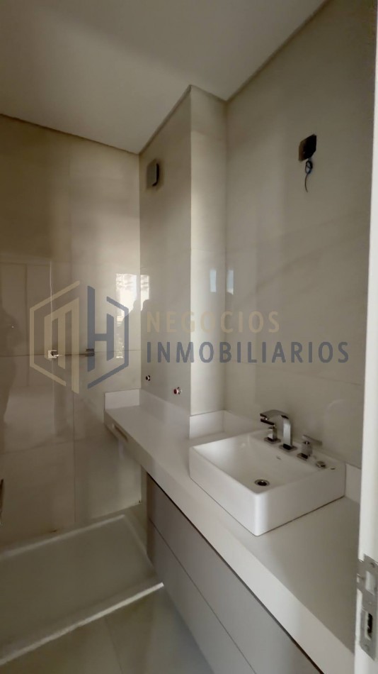 HERMOSO SEMIPISO DE 2 DORMITORIOS A 50 METROS DE BV GALVEZ A ESTRENAR!