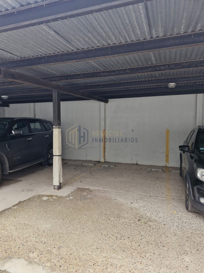 DEPARTAMENTO DE 2 DORMITORIOS Y COCHERA EN BARRIO CENTRO SUR
