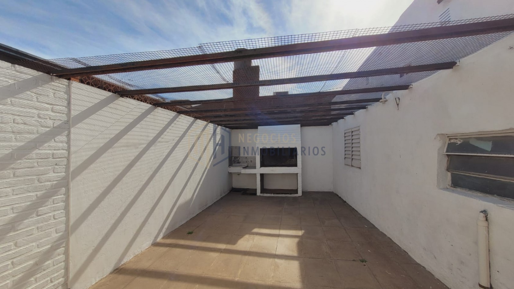 ¡2 CASAS EN UN MISMO LOTE - B° TRANSPORTE!