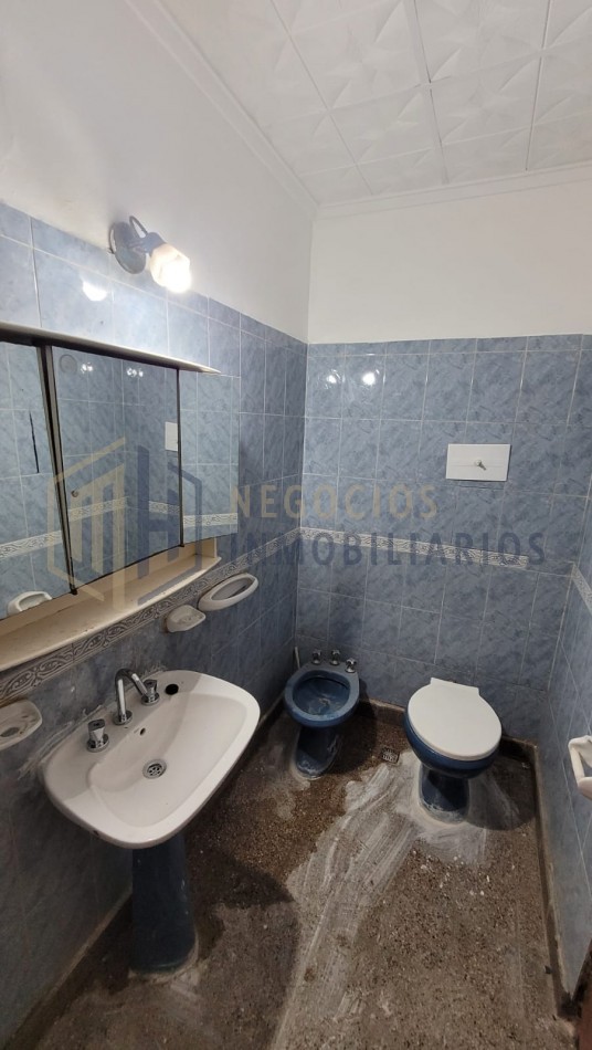 ¡2 CASAS EN UN MISMO LOTE - B° TRANSPORTE!