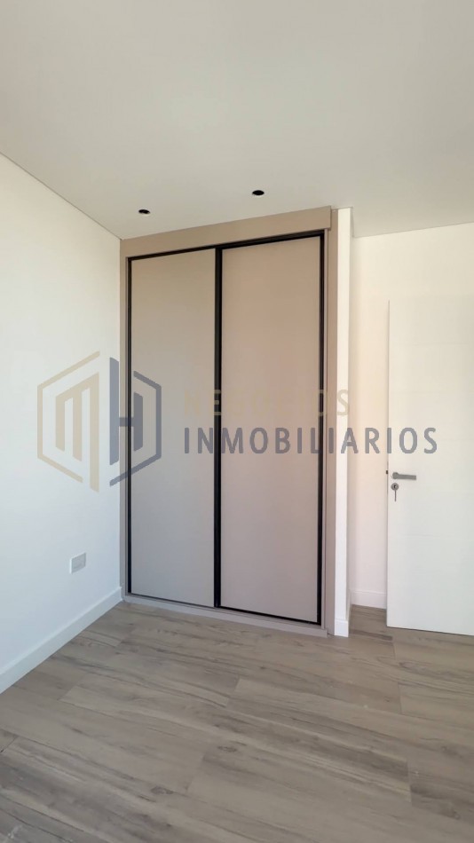 HERMOSO SEMIPISO DE 2 DORMITORIOS A 50 METROS DE BV GALVEZ A ESTRENAR!