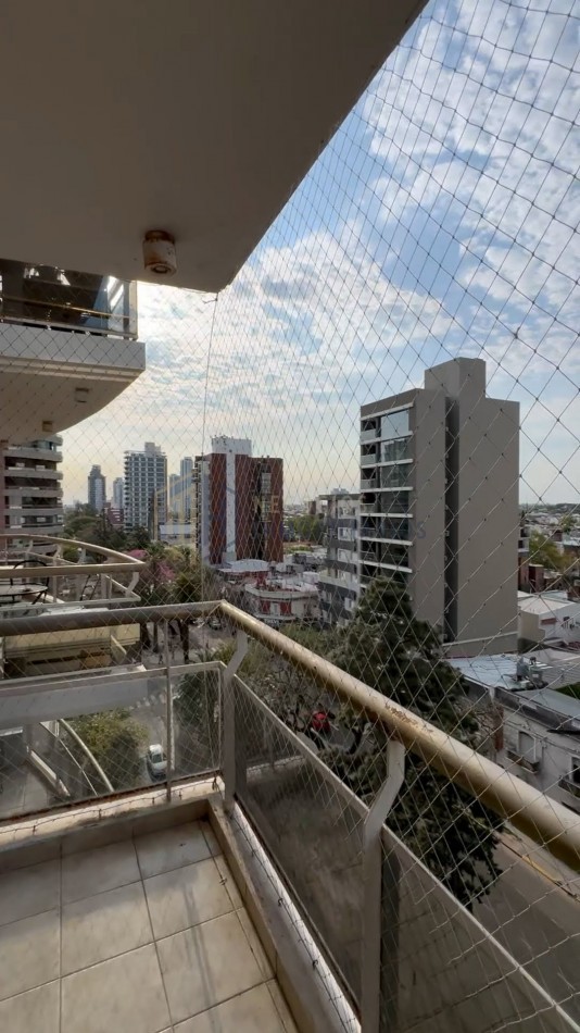 SEMIPISO DE 3 DORMITORIOS EN TORRE GALVEZ